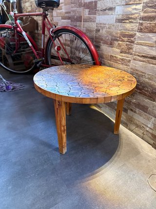 Mesa auxiliar redonda de madera