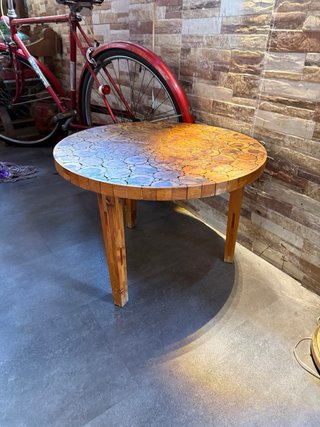 Mesa auxiliar redonda de madera