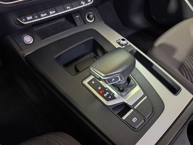 Audi Q5 2023, foto 9