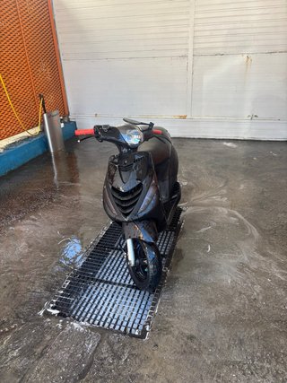 Piaggio Zip Negra Automática
