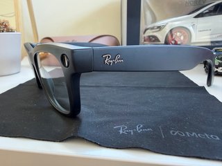 Ray-Ban Meta Wayfarer Gen 1 Transitions