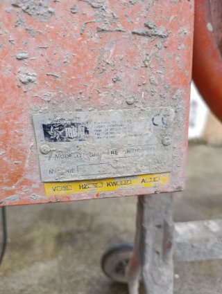 Hormigonera Irbal 140