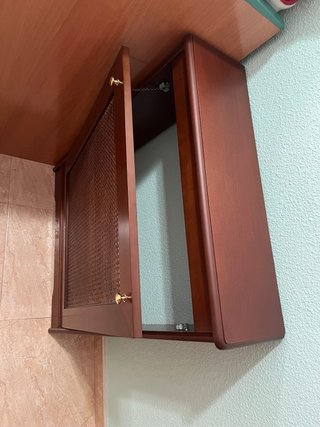 Cubreradiador madera y ratán