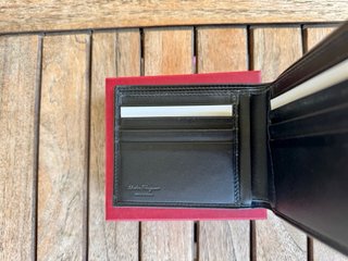 Portafoglio Salvatore Ferragamo pelle vitello nera
