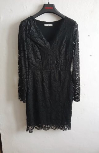 Vestito in pizzo nero taglia M "Piazza Italia"