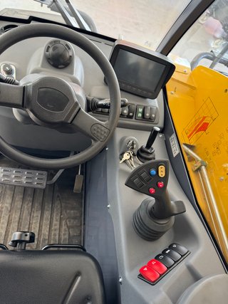 Manipulador Eurotrac TH25.6 Turbo