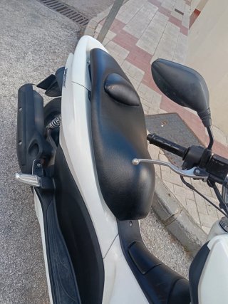Honda PCX 125cc Scooter Automática Acepto cambios
