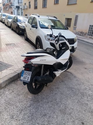 Honda PCX 125cc Scooter Automática Acepto cambios