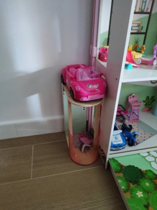 Casa de muñecas con accesorios