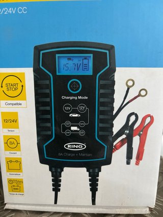 ALQUILER CARGADOR DE BATERÍA 12V / 24V