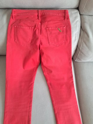 Vaqueros Massimo Dutti rojos