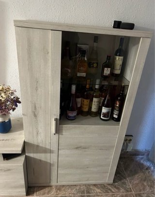 Mesa comedor y 4 sillas madera clara