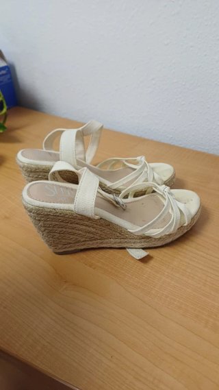 Sandalias cuña esparto doradas talla 36