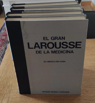 EL GRAN LAROUSSE DE LA MEDICINA