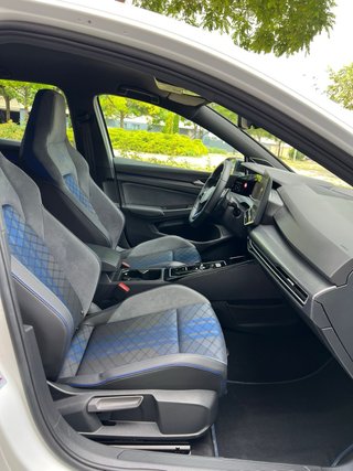 Volkswagen Golf 2025