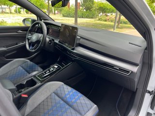 Volkswagen Golf 2025