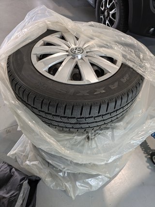 4 Ruedas Furgoneta 215/65R16C 109/107T 8PR