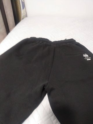 Pantalón corto negro hombre