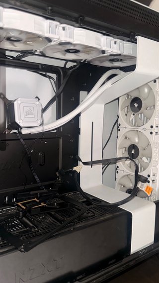 NZXT H710i + Corsair H150i + 3 RGB