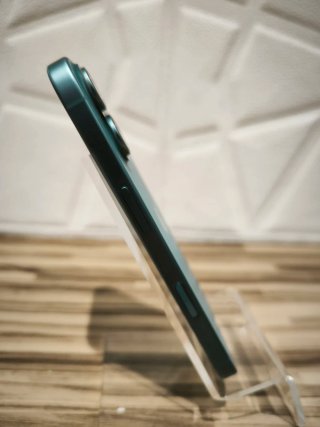iPhone 16 256GB Verde