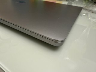 Apple MacBook Pro 16" i7 16GB 2019 A2141