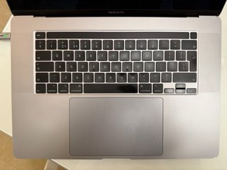 Apple MacBook Pro 16" i7 16GB 2019 A2141