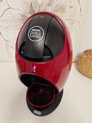 Cafetera Dolce Gusto Roja