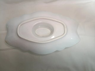 Salsera con plato de porcelana