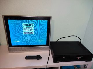 Philips CD-i con mando y juegos