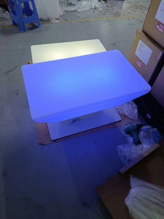 Mesa baja LED moderna
