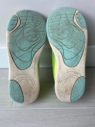 Zapatillas deportivas NAW. Talla 34