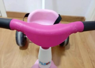 Triciclo Feber rosa para niña