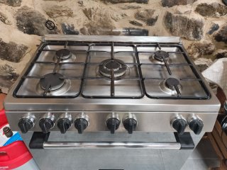 Cocina de gas semiprofesional