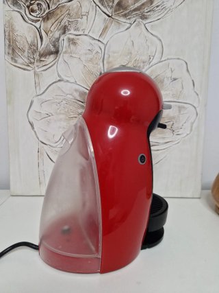 Cafetera Dolce Gusto Roja