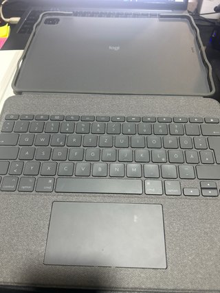 Logitech Combo Touch iPad Pro 12.9 5ª Gen