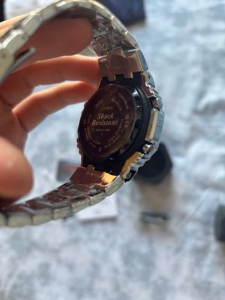 Reloj Casio G-Shock Plata y Blanco