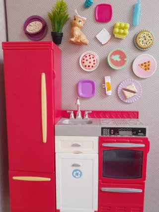 Cucina Barbie double face con accessori e gatto
