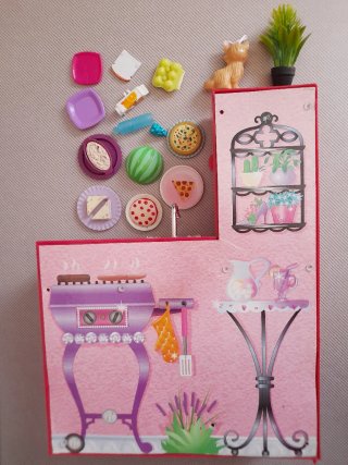Cucina Barbie double face con accessori e gatto