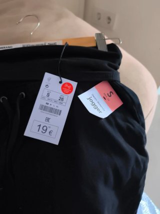 Pantalón jogger maternidad de Lefties Talla S