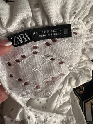 Camiseta Zara calados S/M