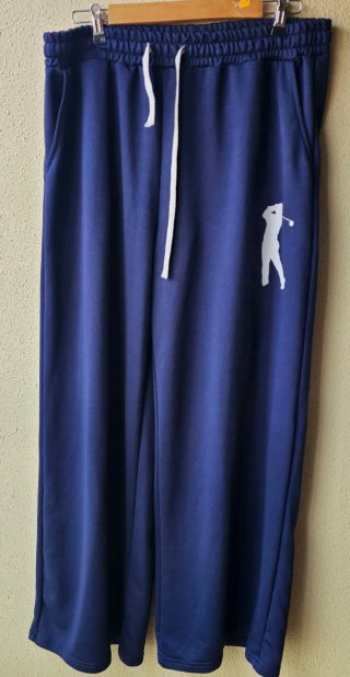 Abito sportivo blu con stampa a golf
