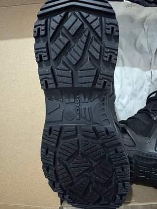 Botas Lowa Negras Nuevas