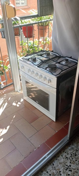 Cocina de gas con horno