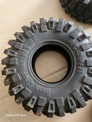 Lote Pneus e Esponjas RC