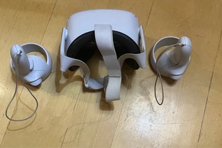 Oculus Quest 2 VR Headset