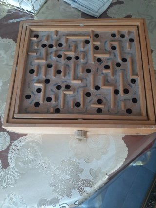 Juego de mesa laberinto de madera