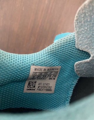 Botas de fútbol Adidas Predator Negras y Azules