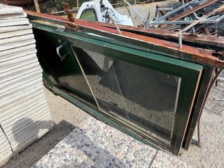 Lote Iluminación, puertas, cocina, ventanas, etc.