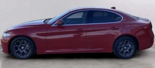 Llantas Alfa Romeo Giulia 17" con neumáticos.