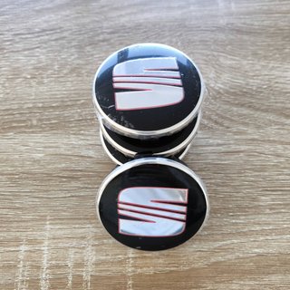 TAPABUJES SEAT 63mm NEGROS CON EMBLEMA PLATA ROJO